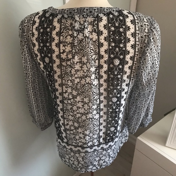 Old Navy Chiffon Floral Tunic - Picture 2 of 3